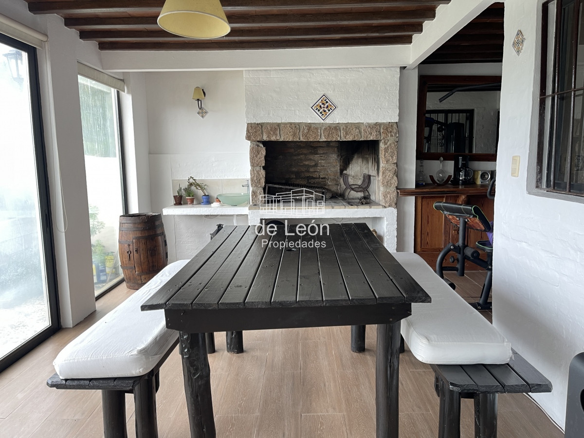 Casa ID.105 - Casa en Montoya La Barra 3 dormitorios 2 baños, muy buen entorno