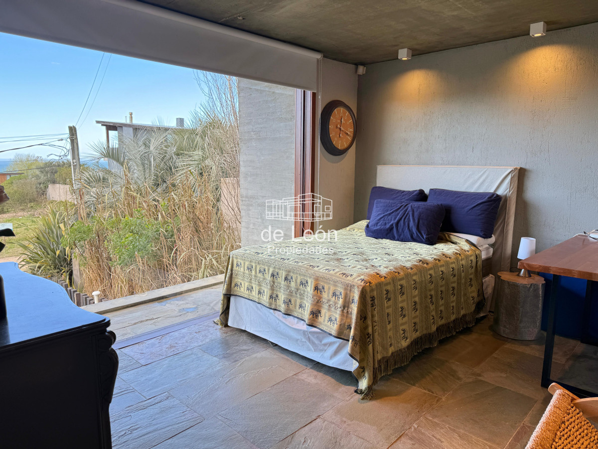 Casa ID.15302 - Importante casa de 4 dormitorios y servicio en El Chorro, La Barra