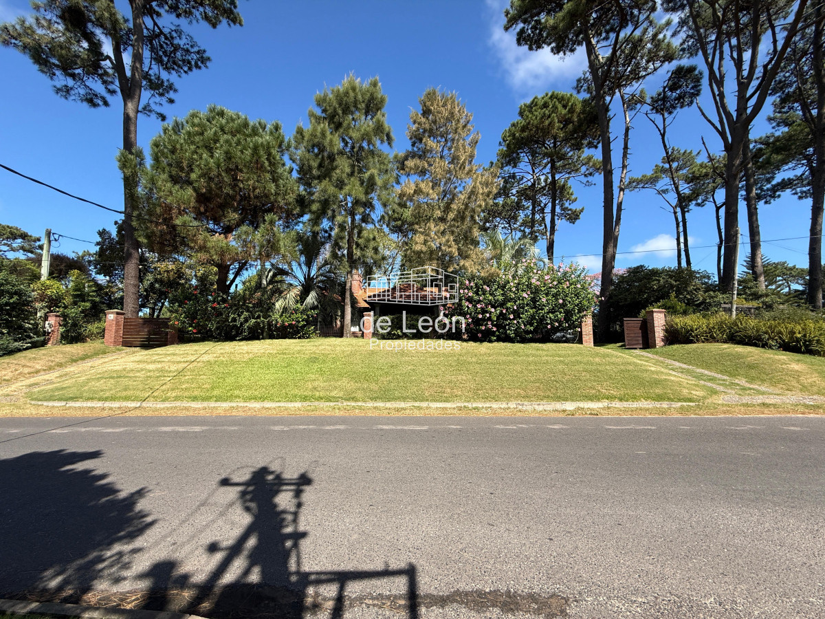 Casa ID.15236 - Casa de 3 dormitorios en zona colegios, Punta Del Este