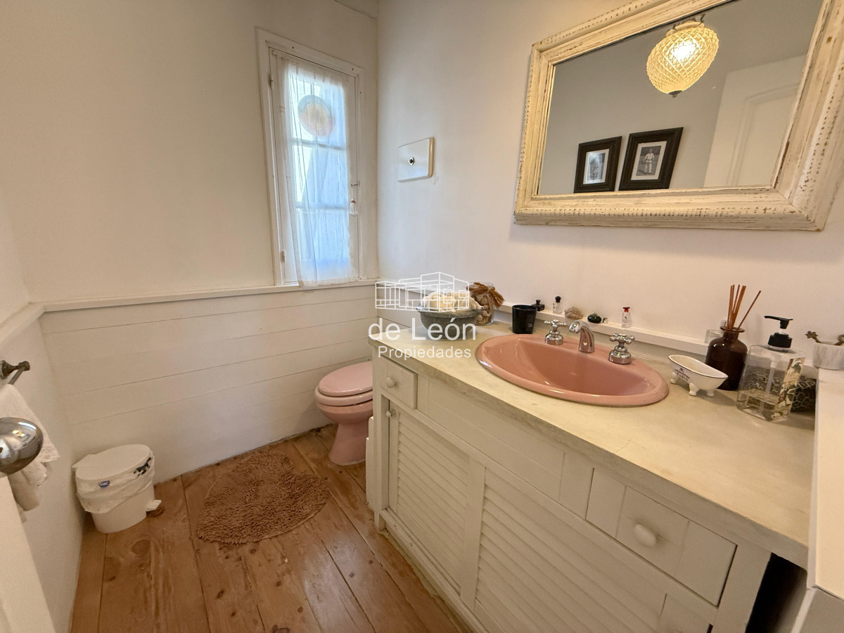 Casa ID.261 - Gran casa de 5 dormitorios + servicio en Montoya, La Barra