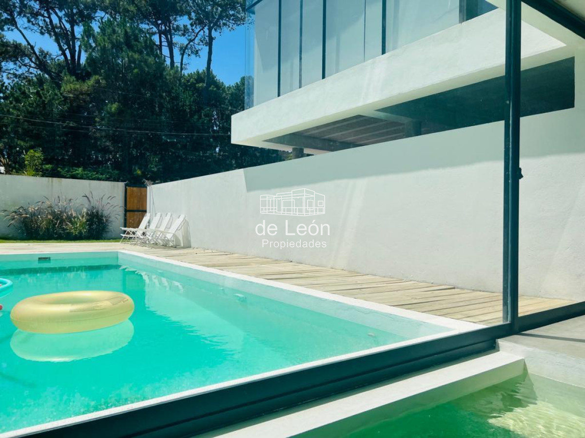 Casa ID.1402 - Importante casa a estrenar en Montoya, La Barra