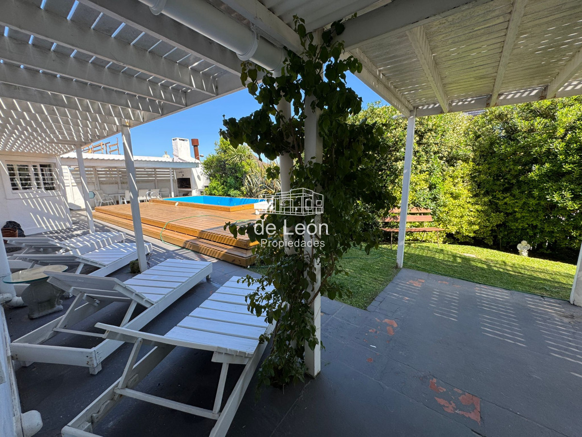 Casa ID.229 - Casa en La Barra de ruta al mar, 4 dormitorios, piscina