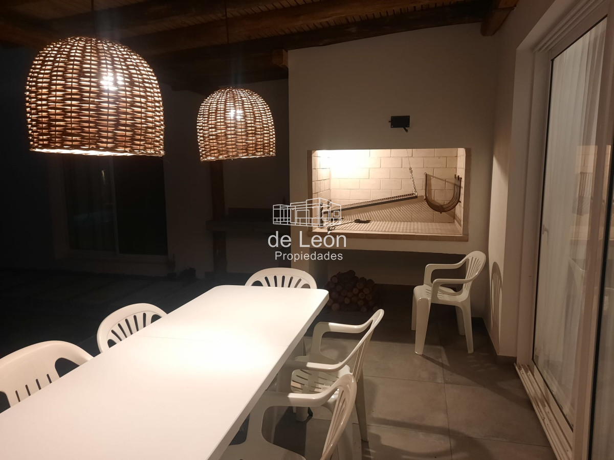 Casa ID.14985 - Moderna casa de 3 dormitorios a estrenar en la barra