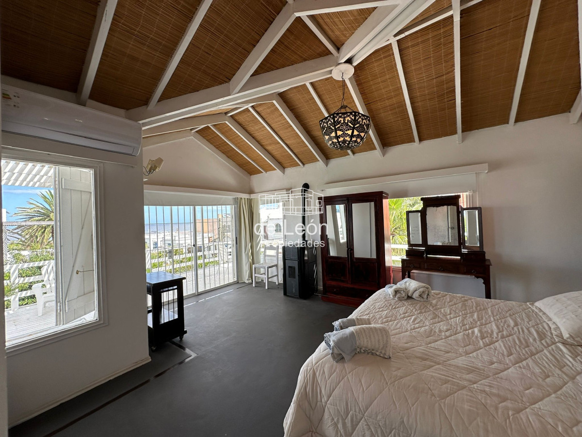 Casa ID.229 - Casa en La Barra de ruta al mar, 4 dormitorios, piscina