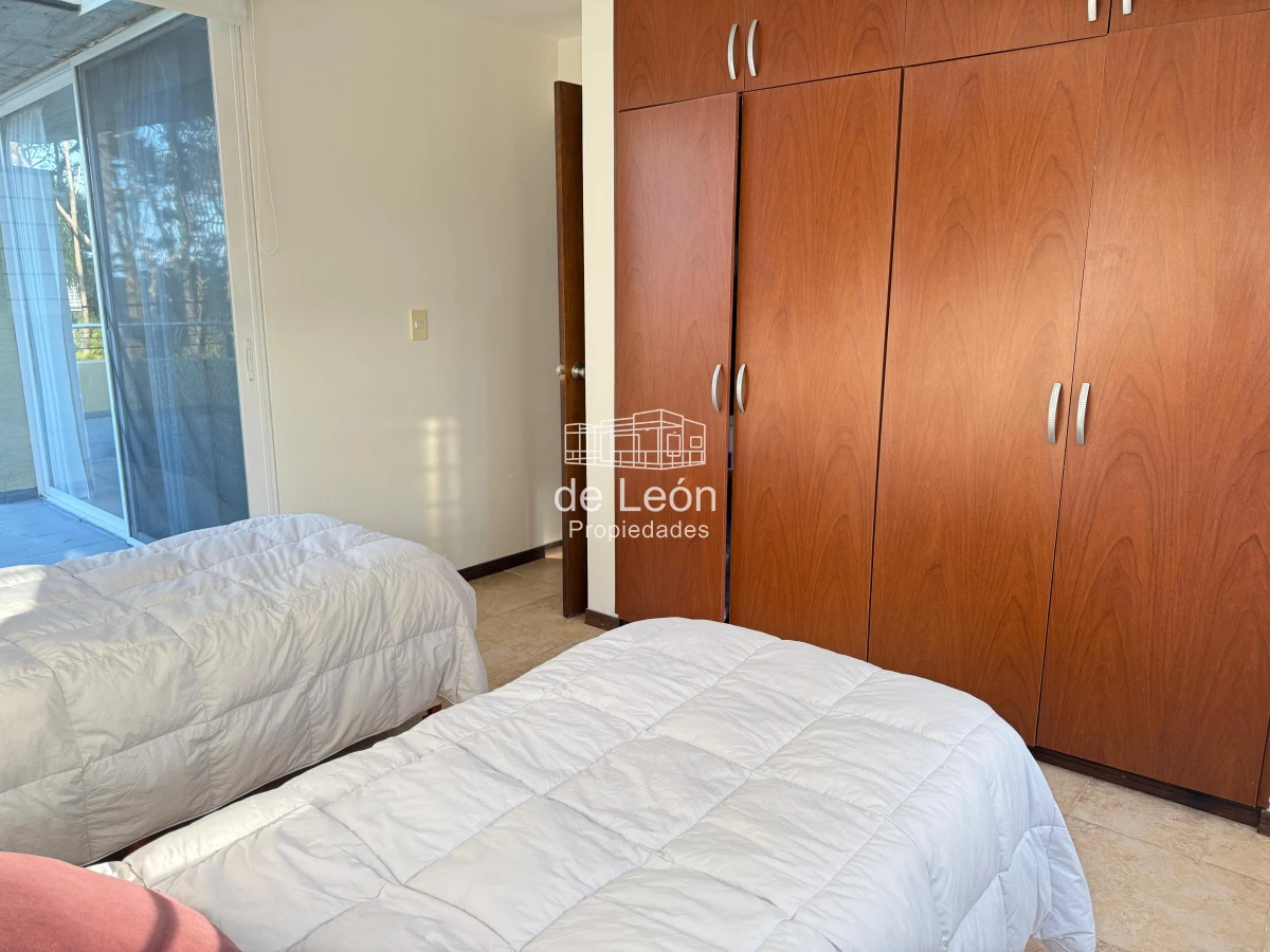 Casa ID.100 - Excelente casa en Montoya La Barra, 4 dormitorios + dependencia + piscina