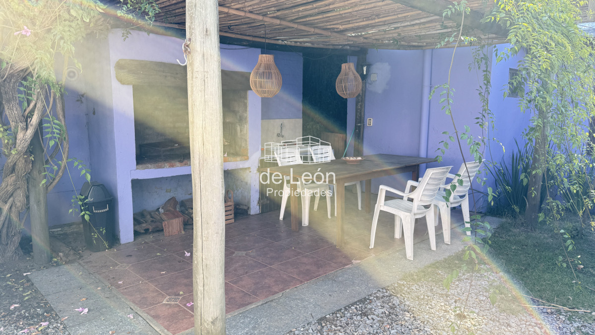 Casa ID.140 - Se alquila encantadora casa en ubicación privilegiada en Montoya
