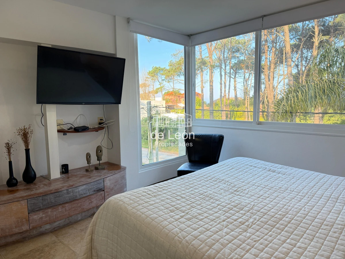 Casa ID.100 - Excelente casa en Montoya La Barra, 4 dormitorios + dependencia + piscina