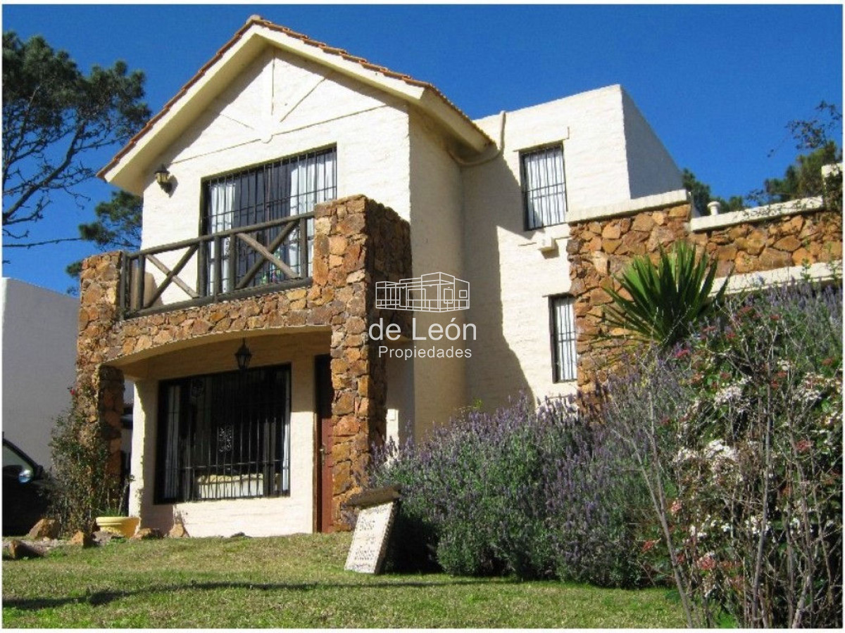 Casa ID.105 - Casa en Montoya La Barra 3 dormitorios 2 baños, muy buen entorno