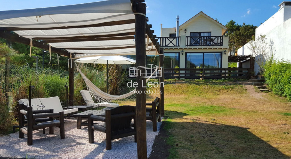 Casa ID.105 - Casa en Montoya La Barra 3 dormitorios 2 baños, muy buen entorno