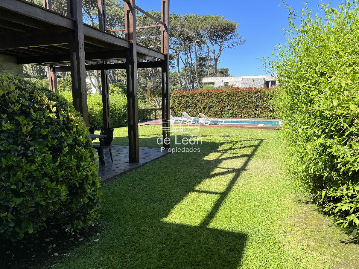 Casa ID.107 - Muy buena casa en Montoya a 200mts del mar, moderna, cómoda, piscina
