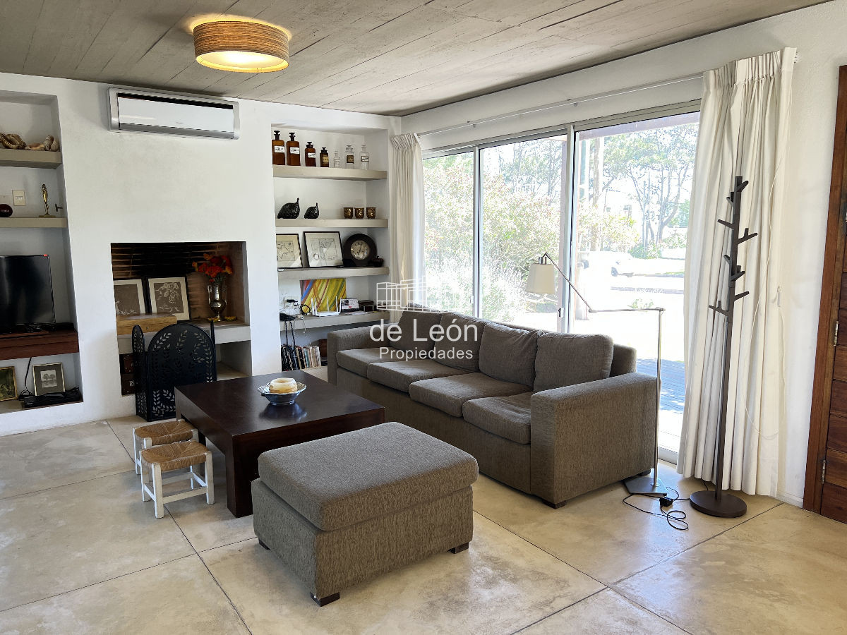 Casa ID.107 - Muy buena casa en Montoya a 200mts del mar, moderna, cómoda, piscina
