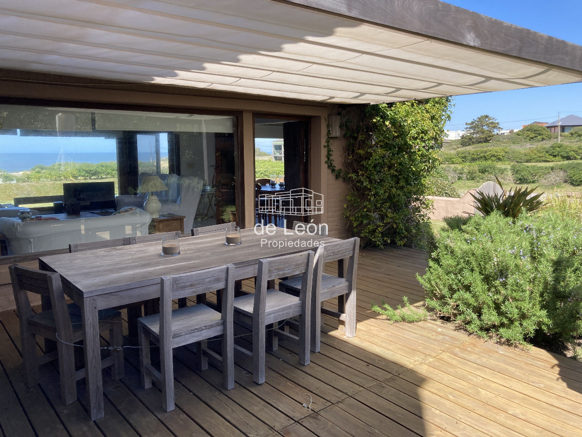 Casa ID.1084 - Amplia casa de 3 dormitorios en suite en segunda linea Montoya, La Bara