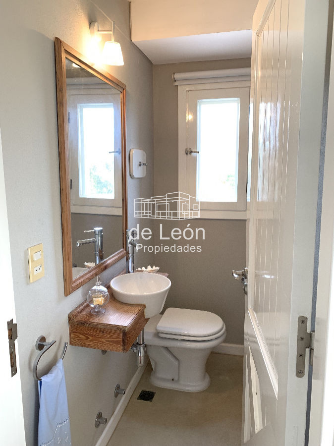 Casa ID.1084 - Amplia casa de 3 dormitorios en suite en segunda linea Montoya, La Bara