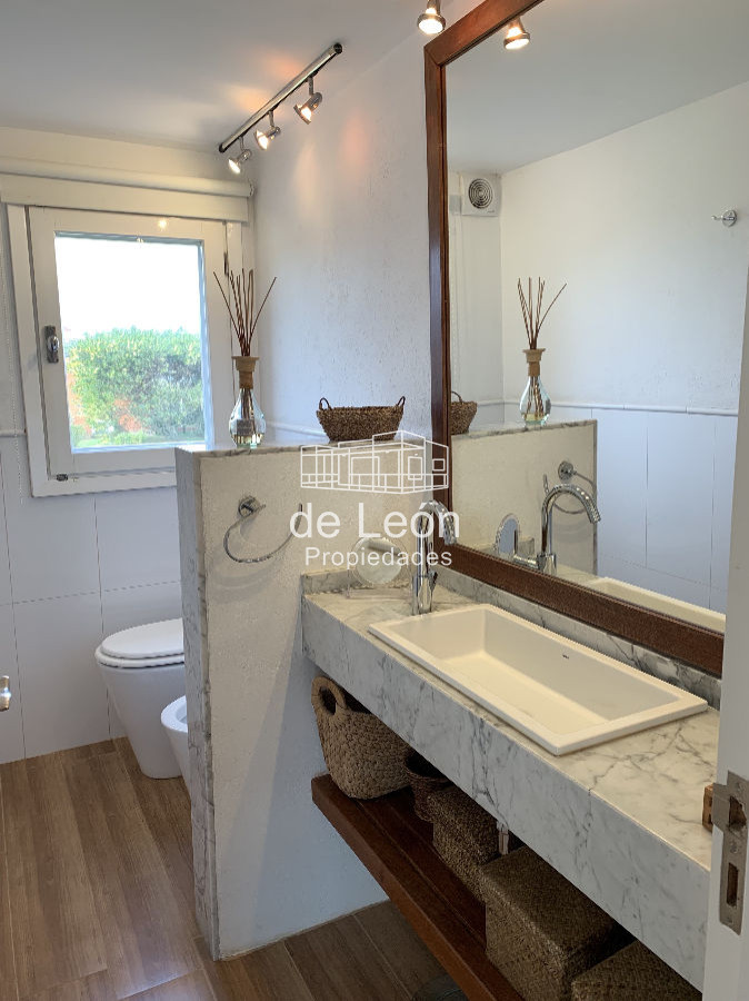 Casa ID.1084 - Amplia casa de 3 dormitorios en suite en segunda linea Montoya, La Bara