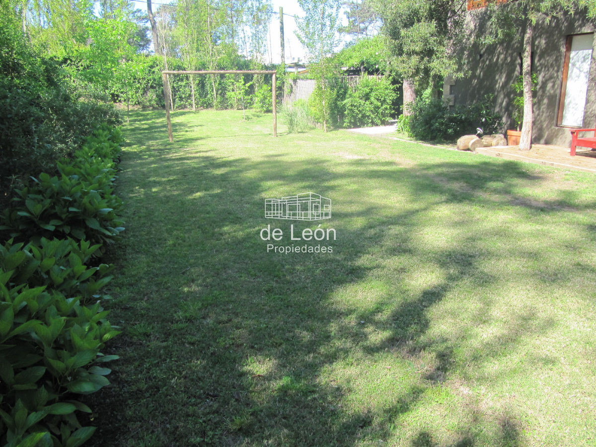 Casa ID.114 - Casa de 6 dormitorios en venta en Montoya, La Barra