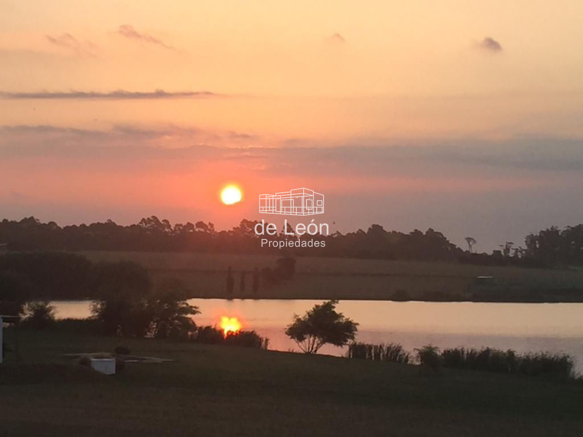 Casa ID.1354 - Casa de 4 dormitorios en Pueblo Mio