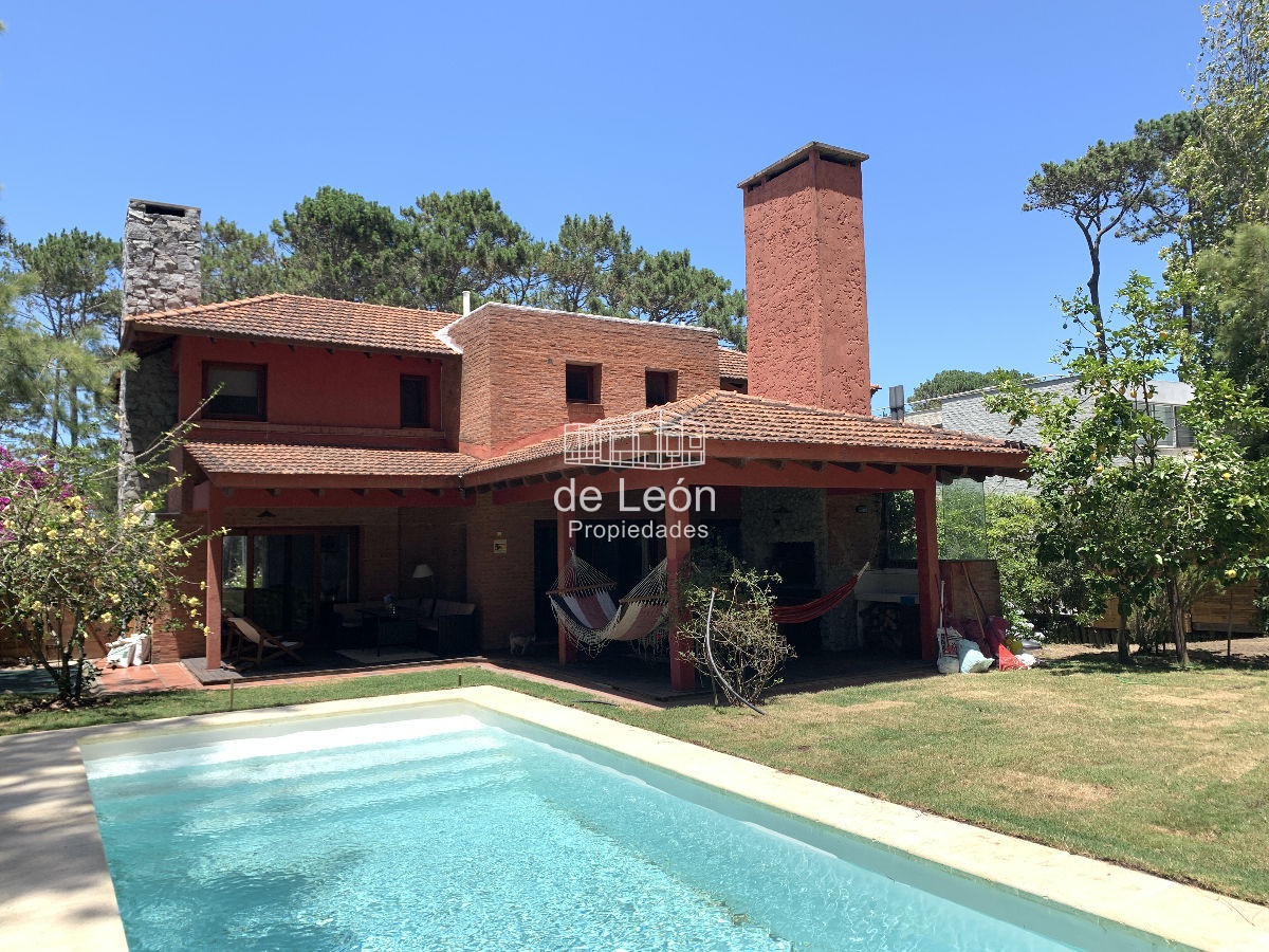 Casa ID.192 - Se alquila espectacular casa por temporada