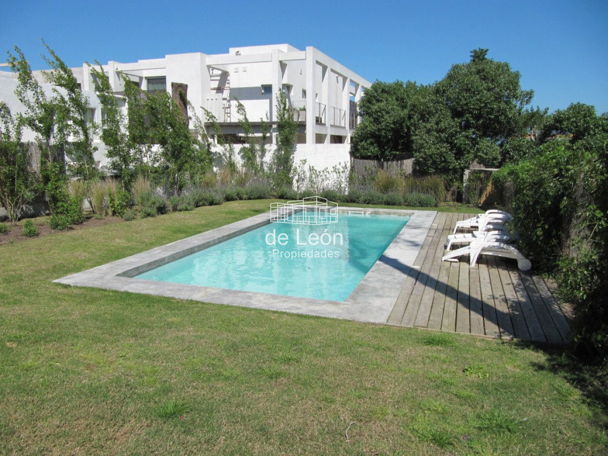 Casa ID.534 - Excelente casa moderna en venta en Montoya