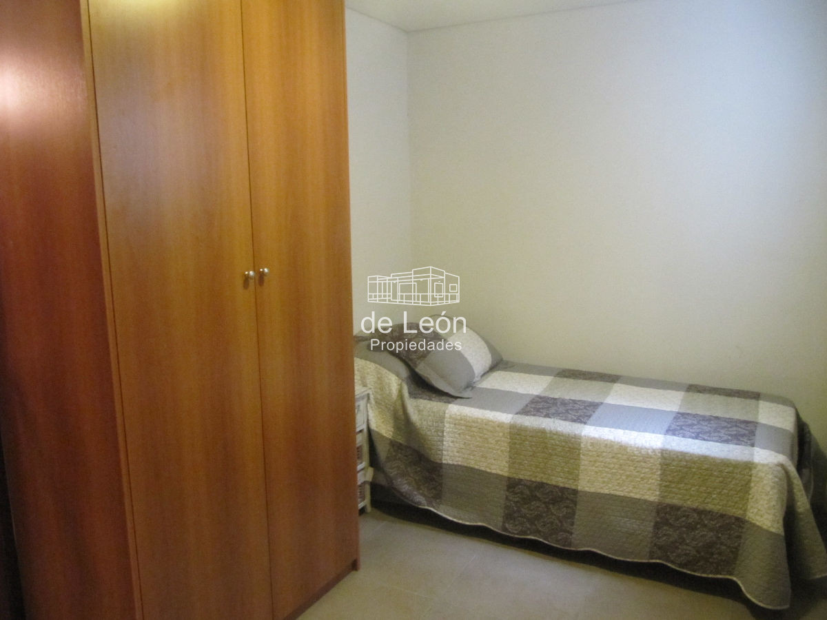 Casa ID.680 - Casa en La Barra, 3 dormitorios en suite y dependencia de servicio.