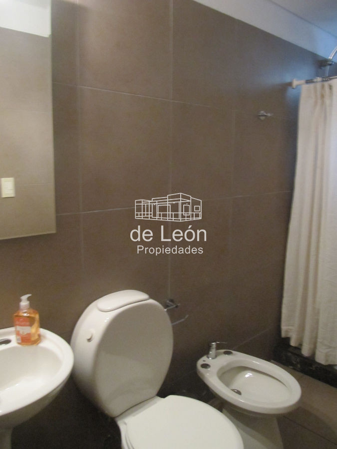 Casa ID.680 - Casa en La Barra, 3 dormitorios en suite y dependencia de servicio.