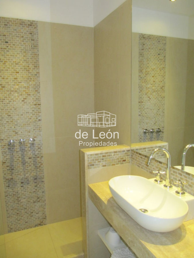 Casa ID.719 - Moderna casa en Montoya La Barra de 3 dormitorios en suite con piscina