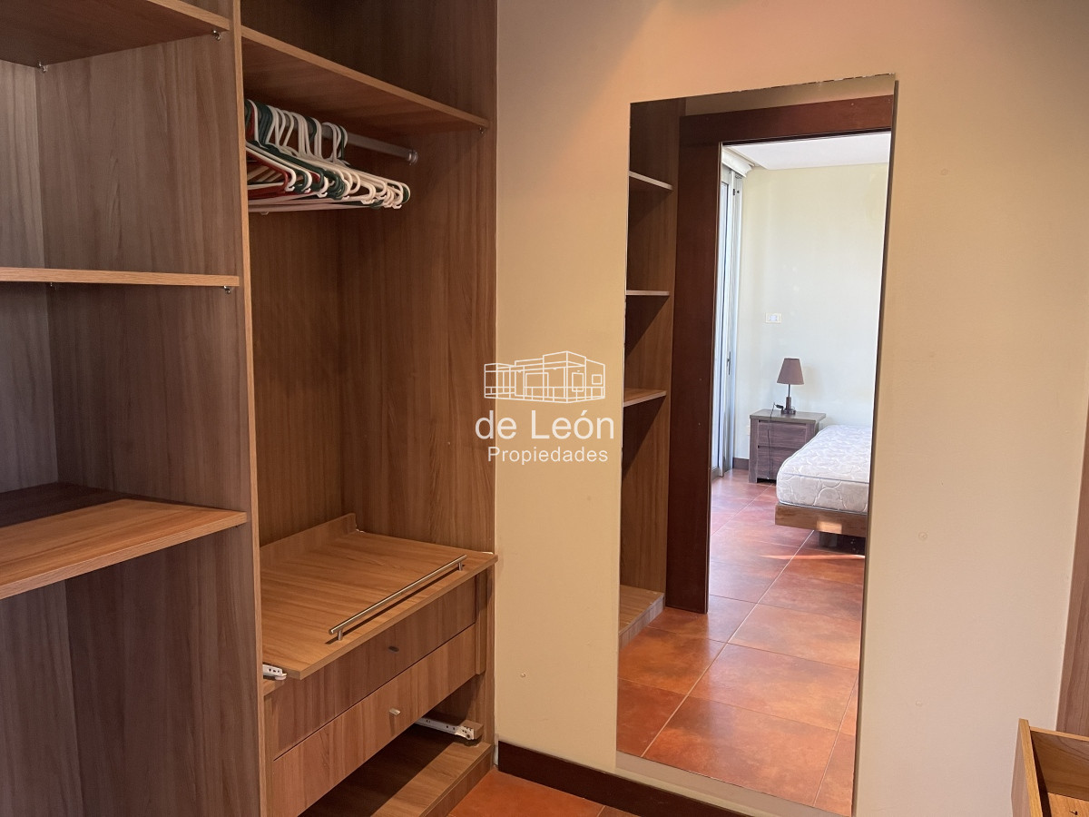Casa ID.14822 - Casa en venta 4 dormitorios en Montoya