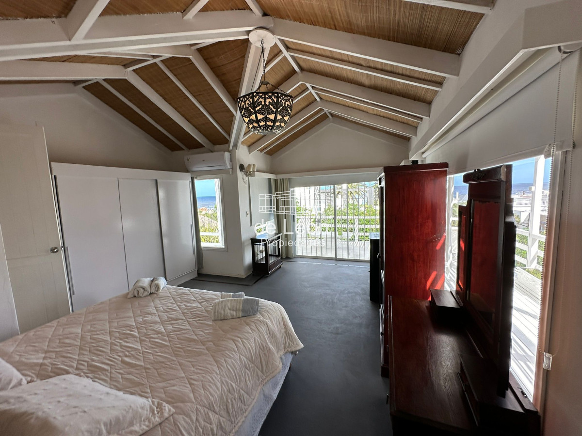 Casa ID.229 - Casa en La Barra de ruta al mar, 4 dormitorios, piscina