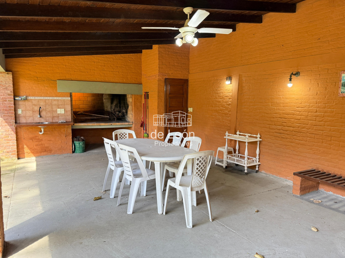 Casa ID.15236 - Casa de 3 dormitorios en zona colegios, Punta Del Este