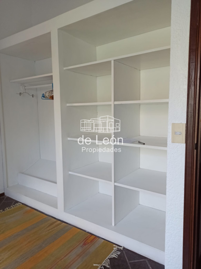 Casa ID.15018 - Oportunidad Casa en venta en El Chorro, 5 dormitorios en suite + dependencia con baño