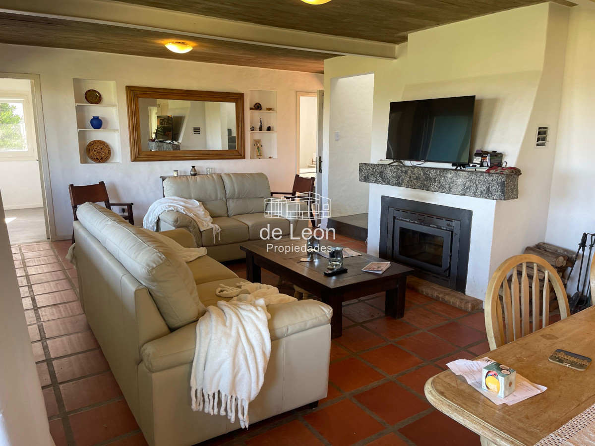 Casa ID.14 - Casa de 3 dormitorios en suite y servicio, piscina