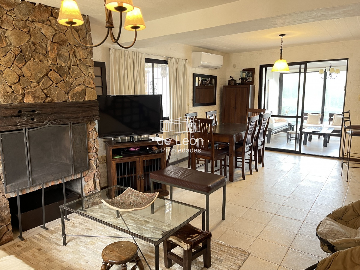 Casa ID.105 - Casa en Montoya La Barra 3 dormitorios 2 baños, muy buen entorno