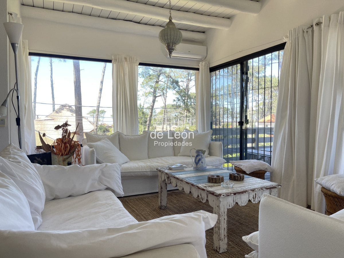 Casa ID.422 - Alquiler de temporada Casa de 3 dormitorios + servicio en Montoya, La Barra