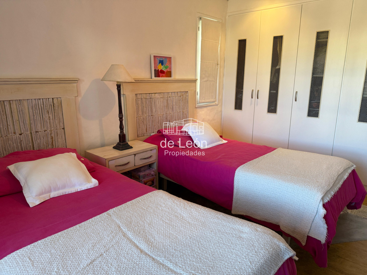 Casa ID.261 - Gran casa de 5 dormitorios + servicio en Montoya, La Barra