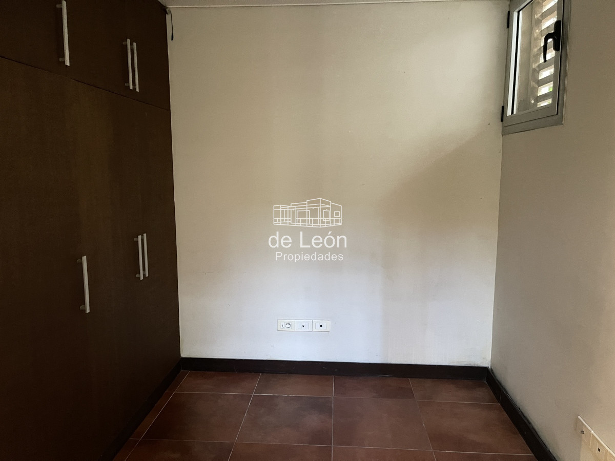 Casa ID.14822 - Casa en venta 4 dormitorios en Montoya