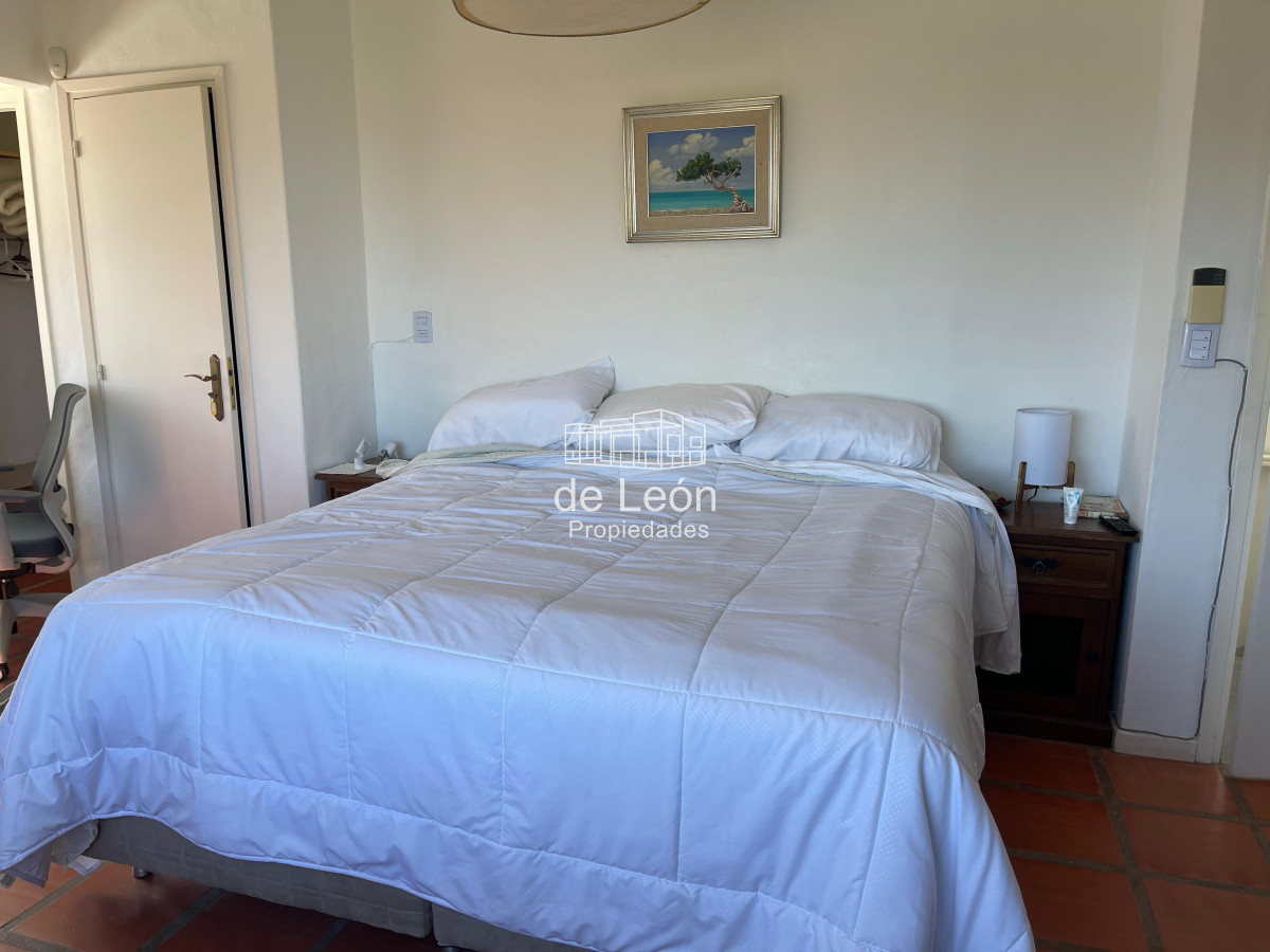 Casa ID.14 - Casa de 3 dormitorios en suite y servicio, piscina