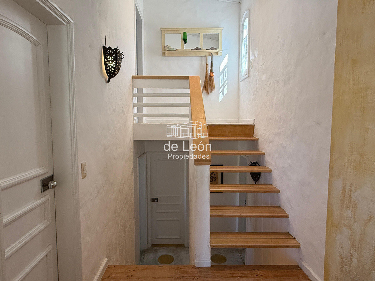 Casa ID.261 - Gran casa de 5 dormitorios + servicio en Montoya, La Barra