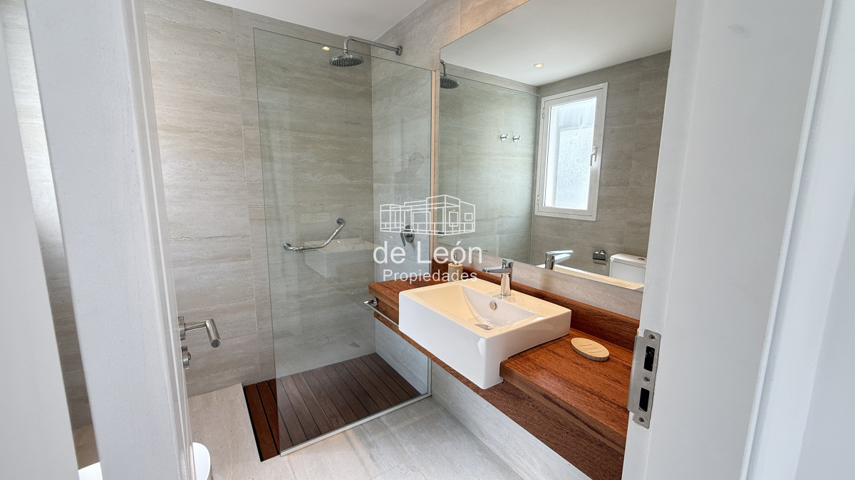 Casa ID.14985 - Moderna casa de 3 dormitorios a estrenar en la barra