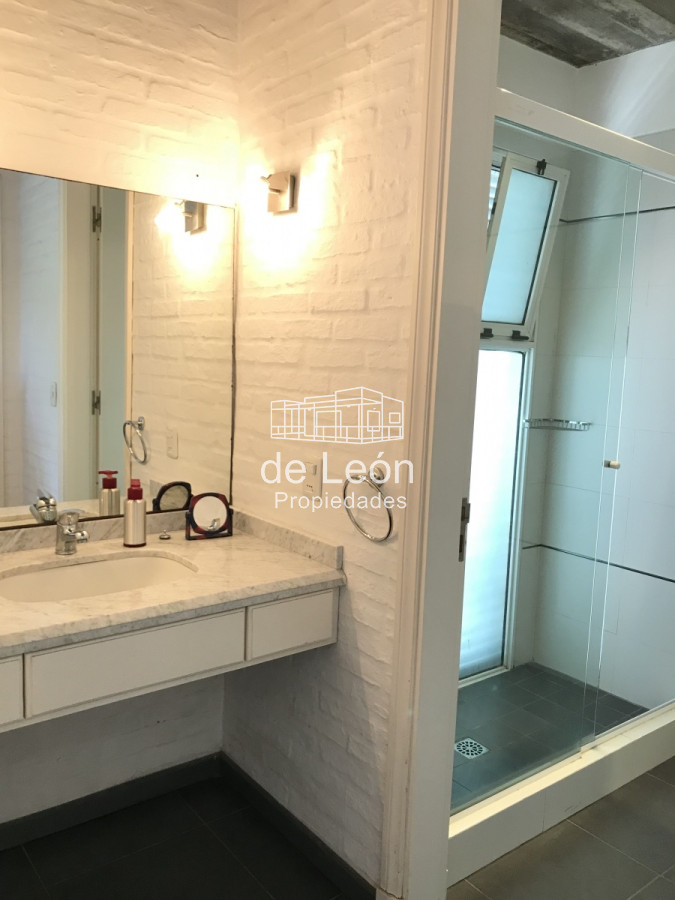 Casa ID.96 - Casa en Montoya de 3 dormitorios en suite y servicio, La Barra