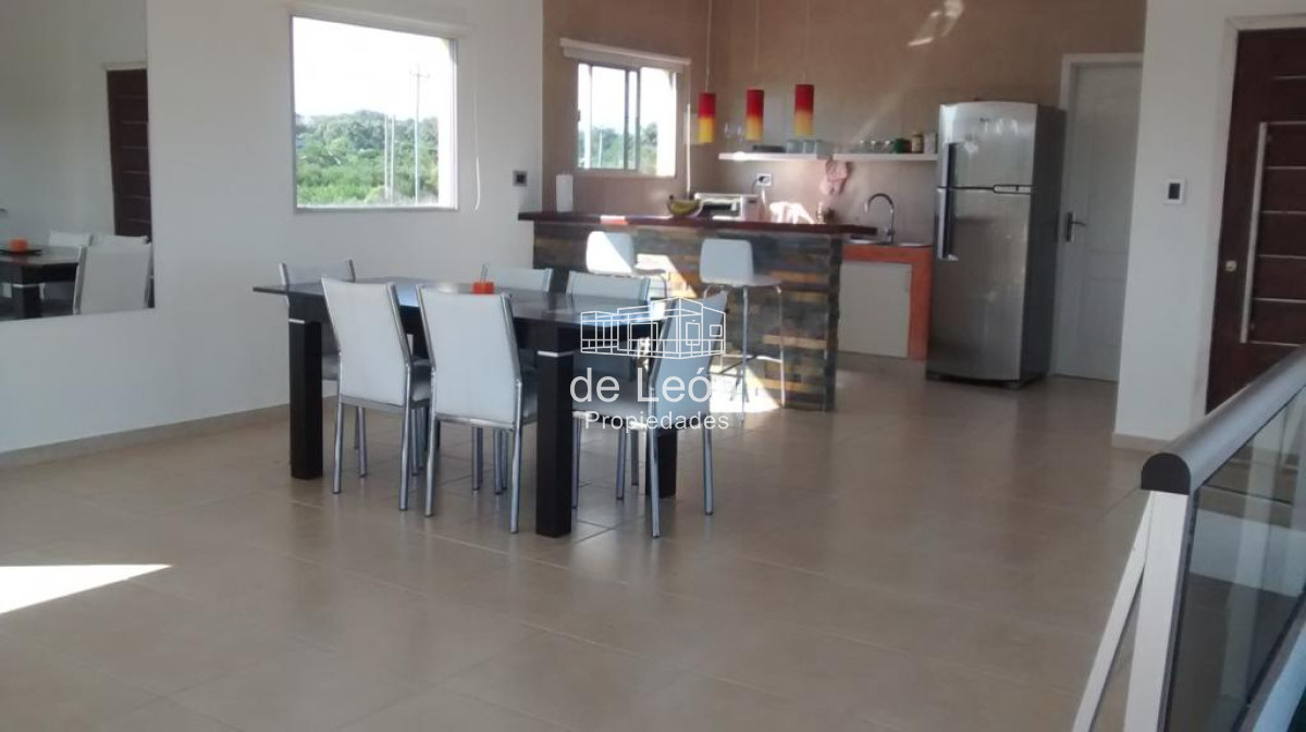 Casa ID.14756 - Se Vende casa de 4 dormitorios en Balneario Buenos Aires