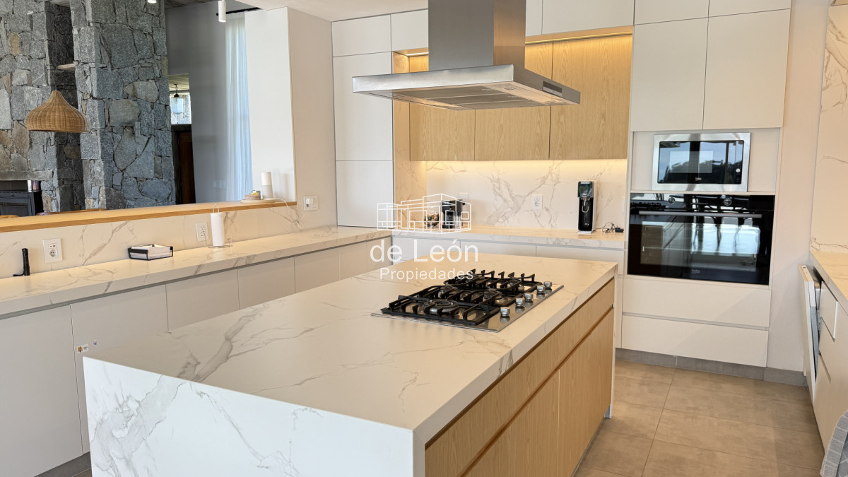 Casa ID.15338 - Casa de 5 dormitorios más servicio en Pueblo Mío, Manantiales