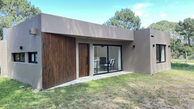 Moderna casa de 2 dormitorios en La Barra