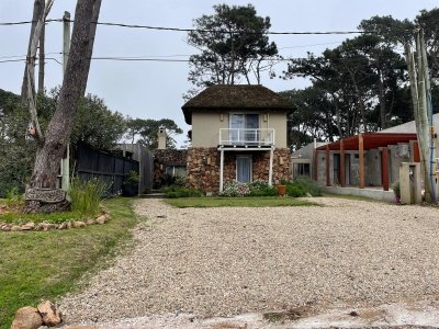 Casa de 4 dormitorios en Montoya, La Barra