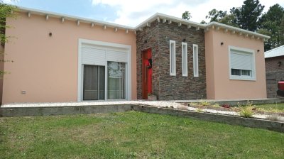 Casa de 2 dormitorios en El Tesoro, La Barra