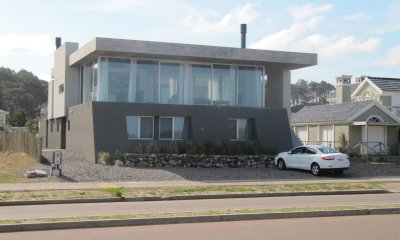 Casa en primera linea Montoya