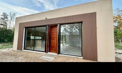 Casa a estrenar de 2 dormitorios y 2 baños en El Tesoro, La Barra