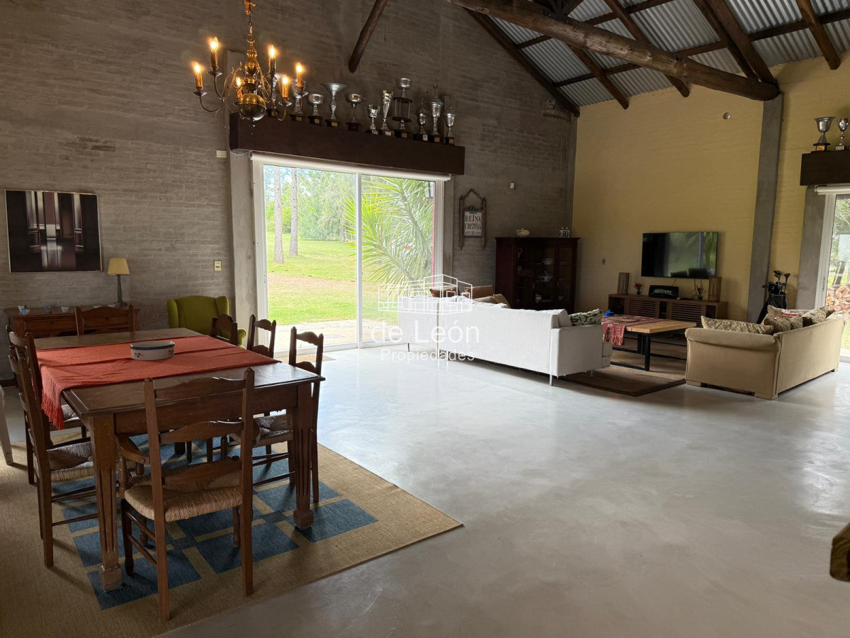Chacra ID.1188 - Chacra de 5 hectáreas, casa, galpón, piscina, 15kmts del mar
