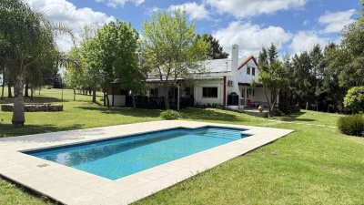 Chacra de 5 hectáreas, casa, galpón, piscina, 15kmts del mar