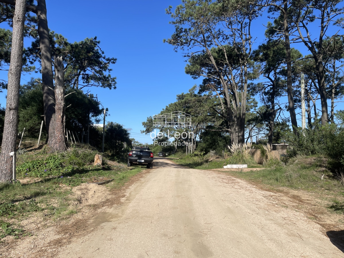 Terreno ID.15029 - Oportunidad Terreno en venta en Manantiales 400 m2