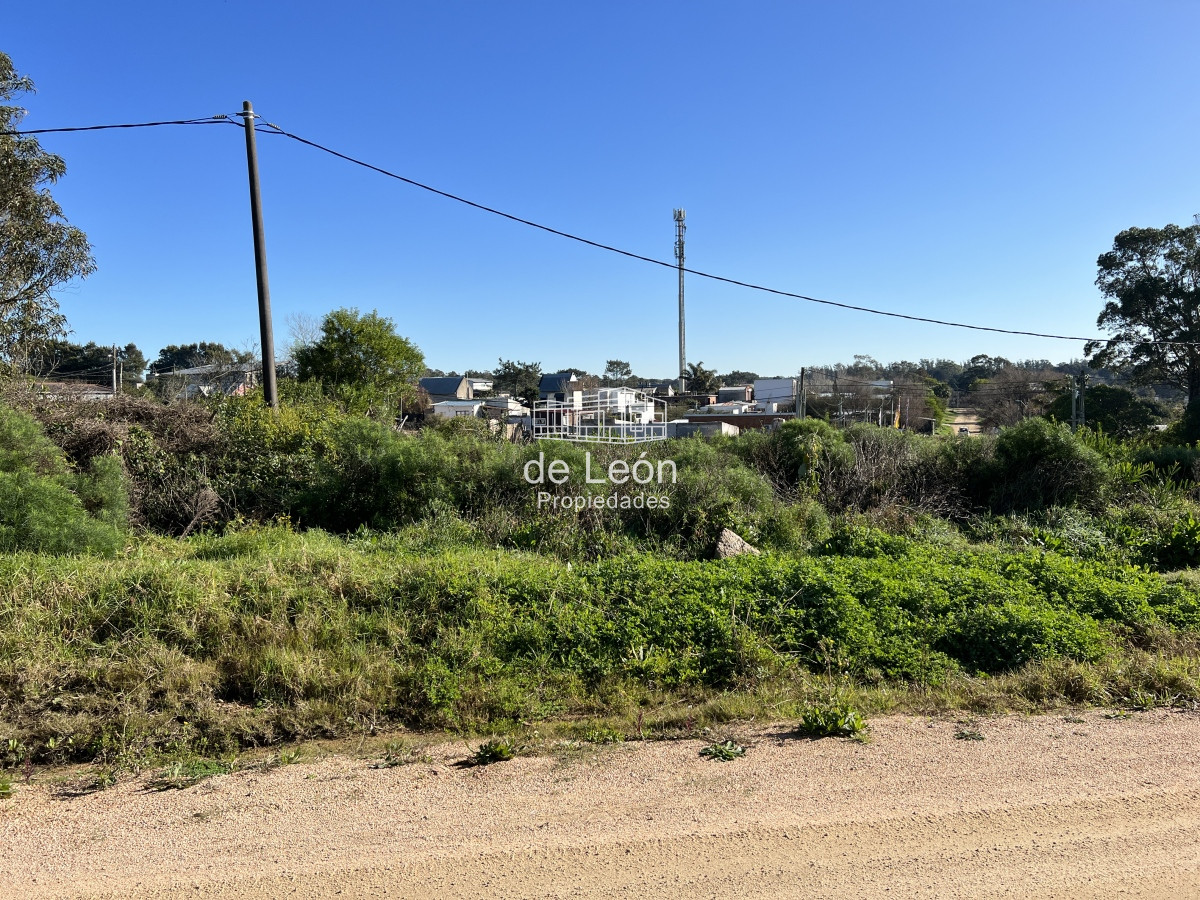 Terreno ID.858 - Terreno en El Chorro, 547m2, sobre calle Tiburones