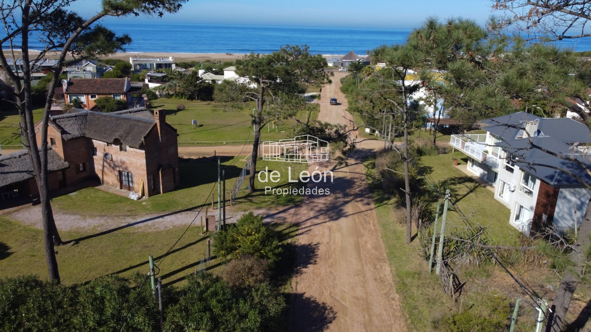 Terreno ID.14834 - Hermoso terreno en Montoya La Barra, excelente entorno de casas, a 2 cuadras del mar